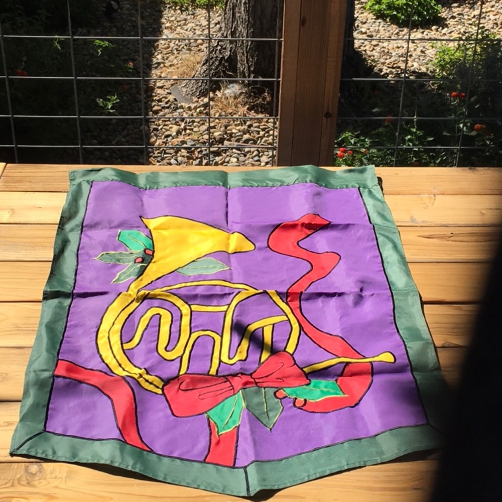 VTG Christmas Outdoor Flag French Horn Holly Ribbon Green Red Yellow Purple